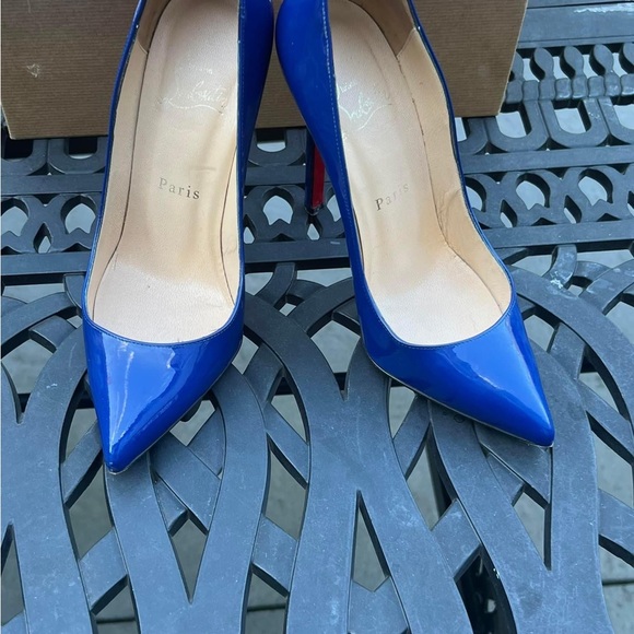 Christian Louboutin Pigalle 120 Blue Patent Heels size 37 fits a 6.5 usa. - Picture 10 of 16